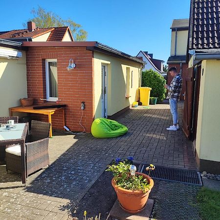 Ostsee Ferienhaus Mit Whirlpool فولغاست المظهر الخارجي الصورة